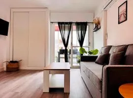 Bonito estudio con terraza, cerca de la playa