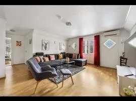 Simple accommodation in beautiful Åna Sira on the second floor