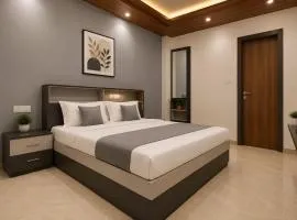 Hotel Crest Inn Near Bombay & Medanta Hospital & Dhirubhai Ambani Hospital