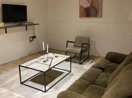 شقة غرفتين وصالة وحوش شهبة الجبل