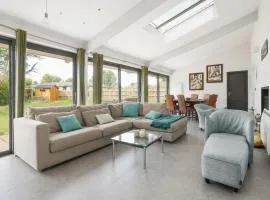 Luxurious home with pool and garden in La Brède