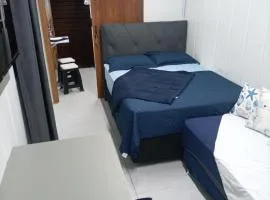 Casa da Tuga Refugio em Container 50metros do mar, 15km Beto Carrero e 3km do Aeroporto e Porto de Navegantes Centro da Cidade NÃO RECEBEMOS FUMANTES