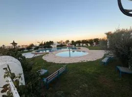 Apparemment Carthage land Yasmine Hammamet