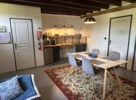 Gîte familial, animaux admis - séjour en Auvergne - FR-1-489-640