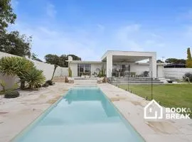 The White Oasis – Sorrento Family Haven