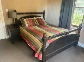 Alice Street - very close to Botanical Gardens and Queen's Park