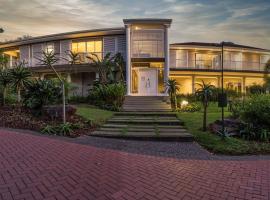 Palmtree Luxury Villa Eden Rock Estate, Pennington, hotel en Pennington