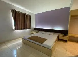 Townhouse Oak Hotel Niaga Surabaya