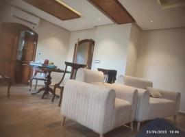 Villa 3 étage lux, hotel di Skikda