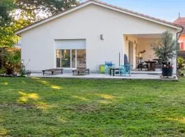 Maison charmante à Mimizan avec vue sur jardin et terrasses