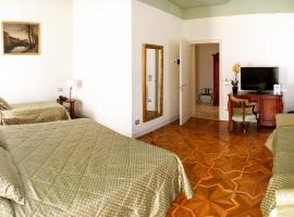 Hotel Sant'Antonin, hotel in Venice