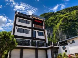 Jace's Travellers Inn El Nido near Corong Corong Beach
