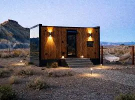 Contemporary Mirror Cabin Escape with Stargazing & Desert Views near Capitol Reef, Torrey Utah