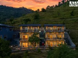 StayVista at Crestwood Villa with Jacuzzi, BBQ & Bonfire