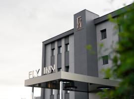 Fly Inn Hotel, хотел в Vragolija