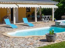 Villa avec piscine privée à Petit-Bourg, 100 m²