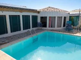 Appartement charmant à Saint-Ambroix avec piscine