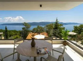Casa Meer an sea-view retreat with panoramic pool