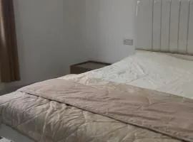 Spacious 2BHK Fully Furnished Apartment for Daily Rent in Salalah شقة للإيجار اليومي خريف صلالة