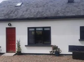 Sea Breeze Blackwater 5 minutes walk from a beautiful beach