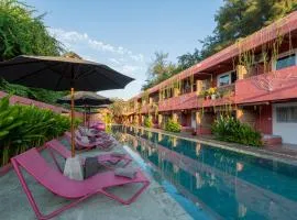PinkCoco Gili Trawangan - Constant Surprises - for Cool Adults Only