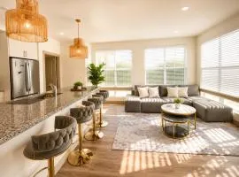 Spacious 2 bed 2 bath with tons of amenities !