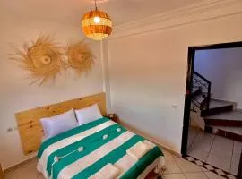 Amzil Surf House
