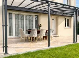 Maison spacieuse avec terrasse à Pontault-Combault