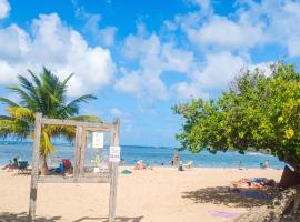 Appartement accueillant près de la plage à Tartane, 80 m², hotel sa Tartane