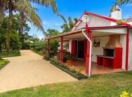 Charming Studio in Foulpointe, Sea View and Garden, 30 m²
