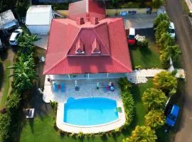 Appartement cosy à Sainte Rose / 50 m² / Piscine partagée