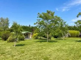Chalet confortable avec jardin près de Chazemais