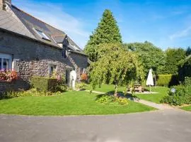 Maison de charme à Le Mené avec jardin