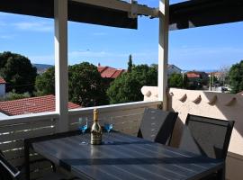 Apartma Mija - L, Hotel in Kornić