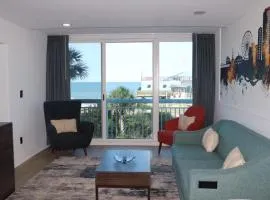 High Seas by Casanita - Oceanfront Suite
