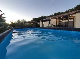 Maison individuelle avec piscine