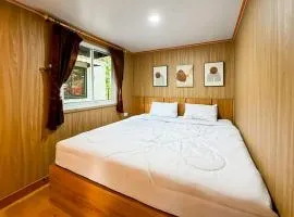 Tenggir Park Cottage and Glamping Tawangmangu