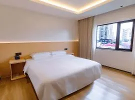 Hera Hotel