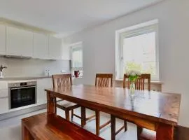 Zentrales Apartment für 8 Personen - 4 Schlafzimmer - Balkon