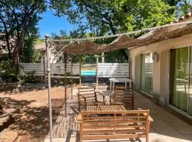 Maison confortable à Velleron de 50 m² avec piscine