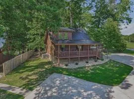 Pet-Friendly Cabin Near Dollywood Hot Tub Arcade