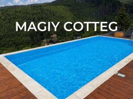 magiy cotteg، فندق في Nizhnyaya Rozhanka