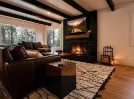 Lake Arrowhead Mountain Hideaway by Navigate Stays