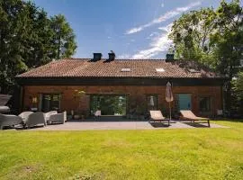 Orłowo 31 Mazury z basenem, sauną i balią