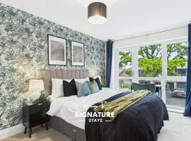 Worcester Retreat by Signature Stays - Pool & Spa - Gym - Modern