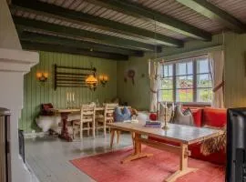 Authentic Norwegian Cabin by Hallingskarvet