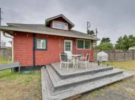 Walk to Shore! Long Beach Home w/ Fire Pit