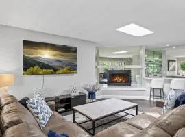Bermuda Dunes Modern Desert Retreat Bermuda Dunes Modern Desert Retreat, Community pools and spas
