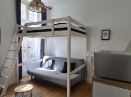 Le 6 - Quiet and centrally located studio