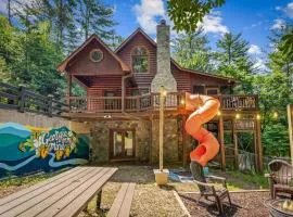 Lux 3BR Mountain Cabin Hot Tub Fire Pit